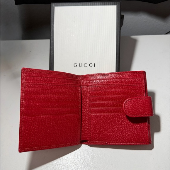 Gucci Crimson Leather Card Holder - Picture 2 of 3
